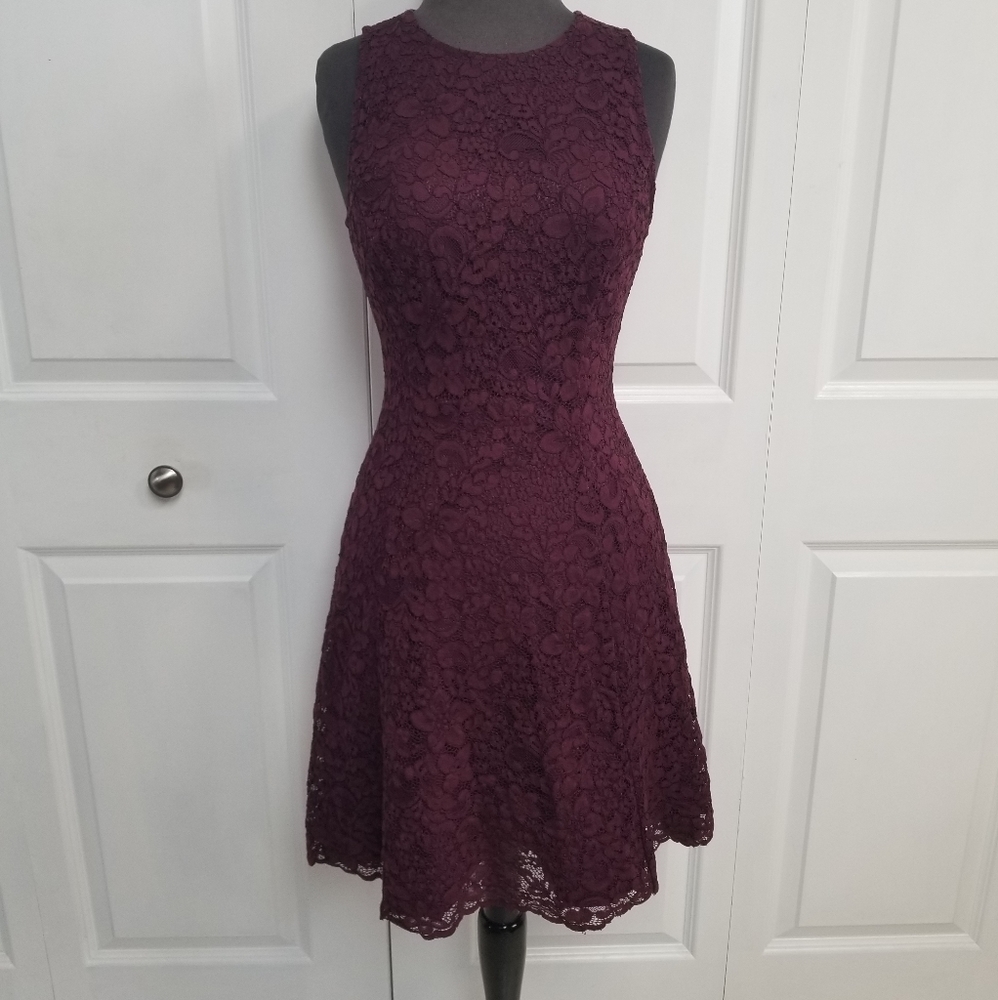 Ann Taylor Woman's Size 2 Midi Dress
